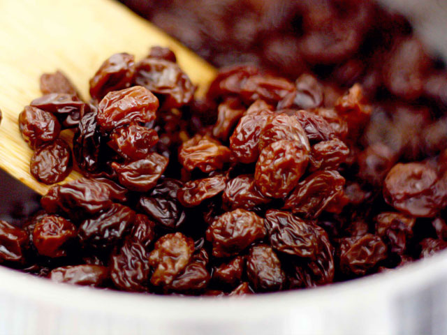 sundried raisins